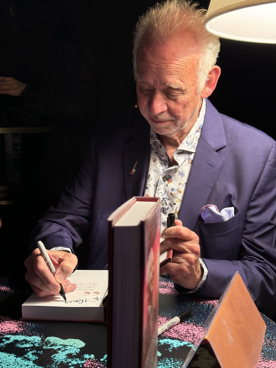 Phil Manzanera liefert in Wien Roxy-Music-Hits für nur 5 Euro!