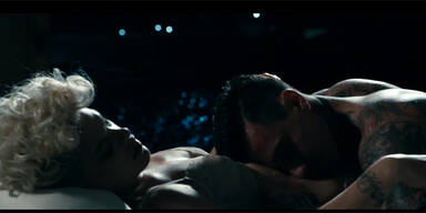 Pink verführt ihren Mann in neuem Video