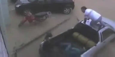Aggressive Pitbullattacke in USA gefilmt