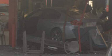 Auto rast in Pizzeria bei Paris: M&auml;dchen get&ouml;tet