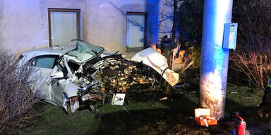 Pkw Hauswand Donaustadt