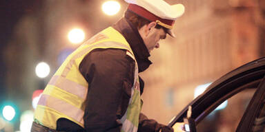 Punsch-Polizei gegen Alko-Lenker