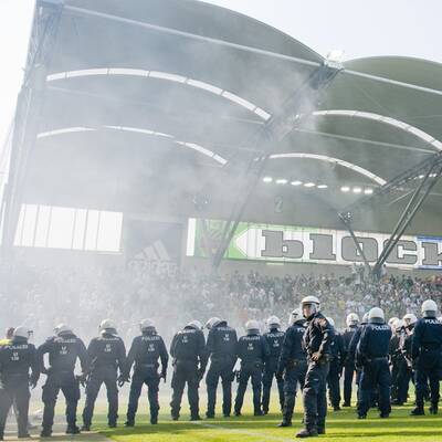 Platzsturm beim Wiener Derby