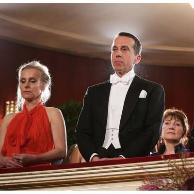 Politiker-Auflauf am Opernball