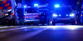 Raser ohne Führerschein rammt Polizeiauto