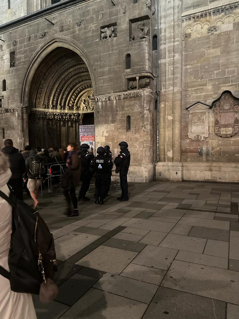 Polizei Stephansdom Christmette
