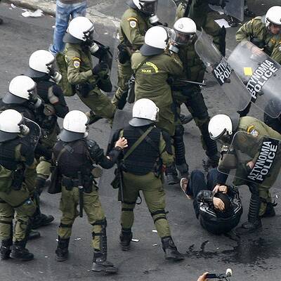 Ausschreitungen bei Merkel-Besuch in Athen