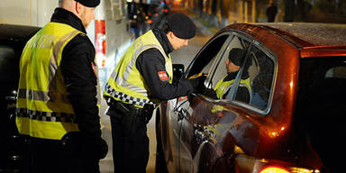 Häfn statt Puff: Irre Bordell-Fahrt von Flüchtlingen