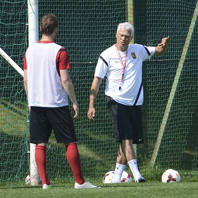 Hier leitet Polster sein 1. Admira-Training