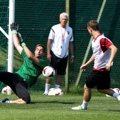 Hier leitet Polster sein 1. Admira-Training