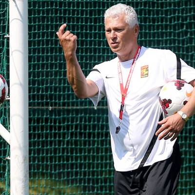 Hier leitet Polster sein 1. Admira-Training