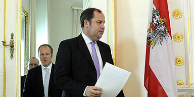 Pr&ouml;ll fordert "nationalen Schulterschluss"