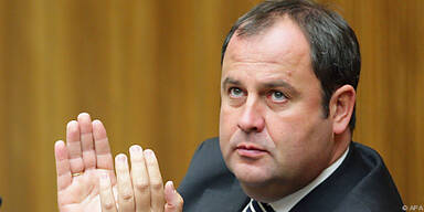 Pröll während der Fragestunde des Nationalrats