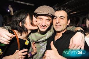 Die 100 schönsten DJs legen auf