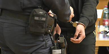 Praterstern-Attacke: T&auml;ter stach wie "im Blutrausch" zu