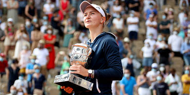 Krejcikova feiert Premieren-Titel in Paris