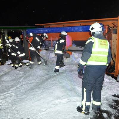 Nächtliche Bergung auf der Raststation Guntramsdorf