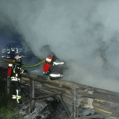Horror-Crash auf Südautobahn