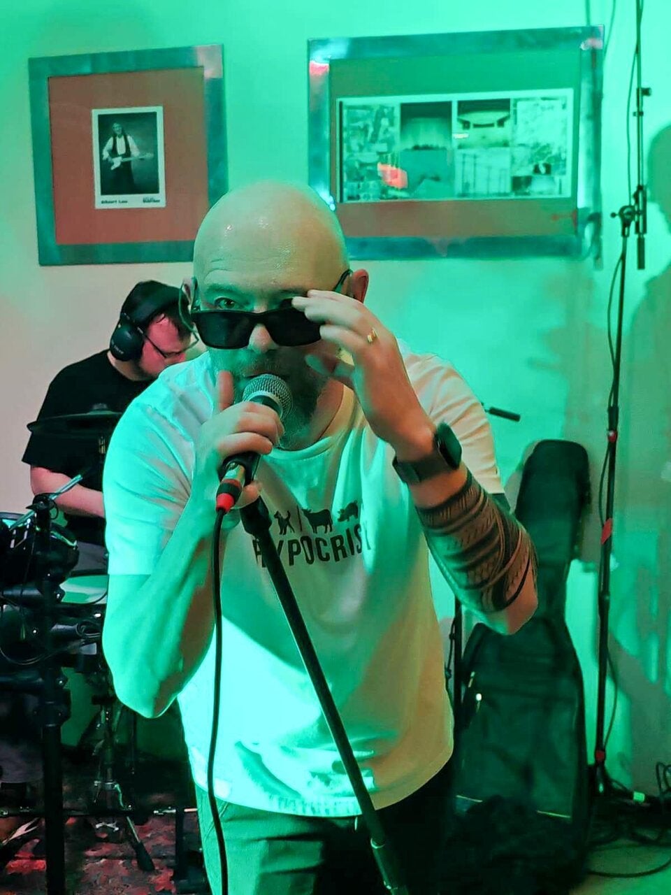 Neos-Benefizkonzert: Pinzer erspielt 730 Euro für Notschlafstellen