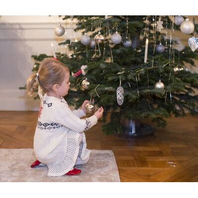 Prinzessin Estelle entzückt zu Weihnachten