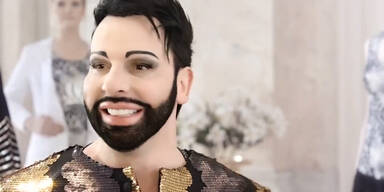 Jenny Elvers verliebt, Glööckler unschuldig