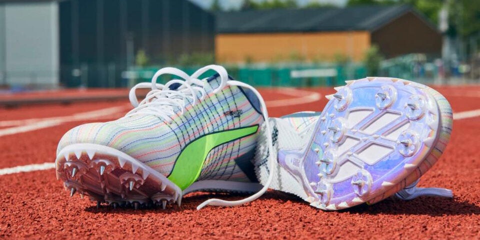 Hightech-Schuh: Mit diesem Puma-Model (EVOSPEED TOKYO FUTURE FASTER+) ließ Warholm den Weltrekord zerbröckeln.