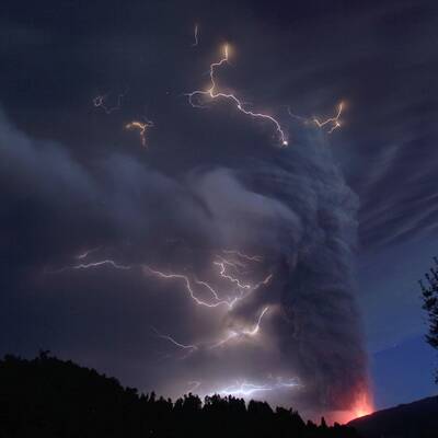 Der Vulkan Puyehue ist erstmals wieder seit 1960 aktiv