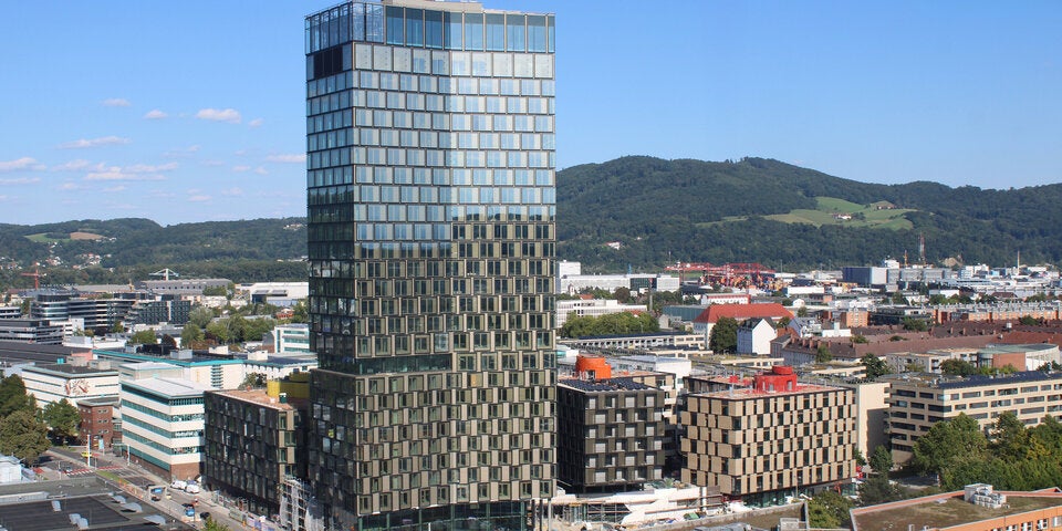 Arcotel mit erstem 360-Grad-Restaurant von Linz eröffnet im April