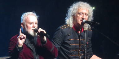 Nach Tour-Schock: Queen-Star rockt gegen Trump: "Trottel!"