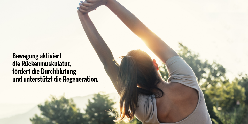 Rückenschmerz bedeutet Schonung. Falsch – moderate Bewegung aktiviert die Rückenmuskulatur