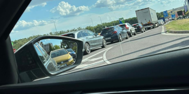 "Schikane": Grenzkontrollen bremsen Freeport-Outlet aus