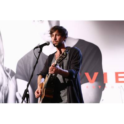 Sami Slimani x REVIEW Launch