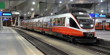 Frühzüge, Nachtverbindungen und dichtere Takte für die Ostregion