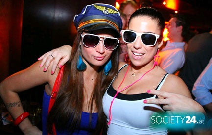 Club Roxy sperrt wieder auf!