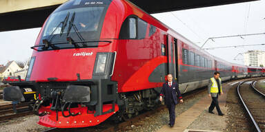 14 Fl&uuml;chtlinge in Reisezug aufgegriffen