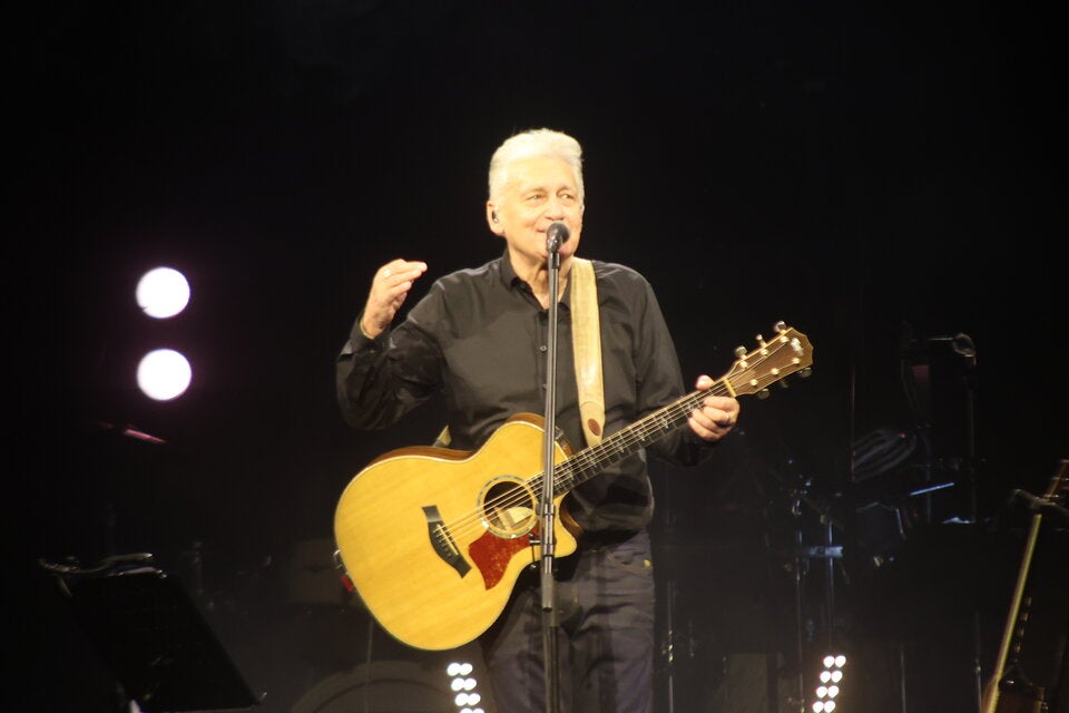 Beste Show des Austropop! Fendrich ließ die Stadthalle beben