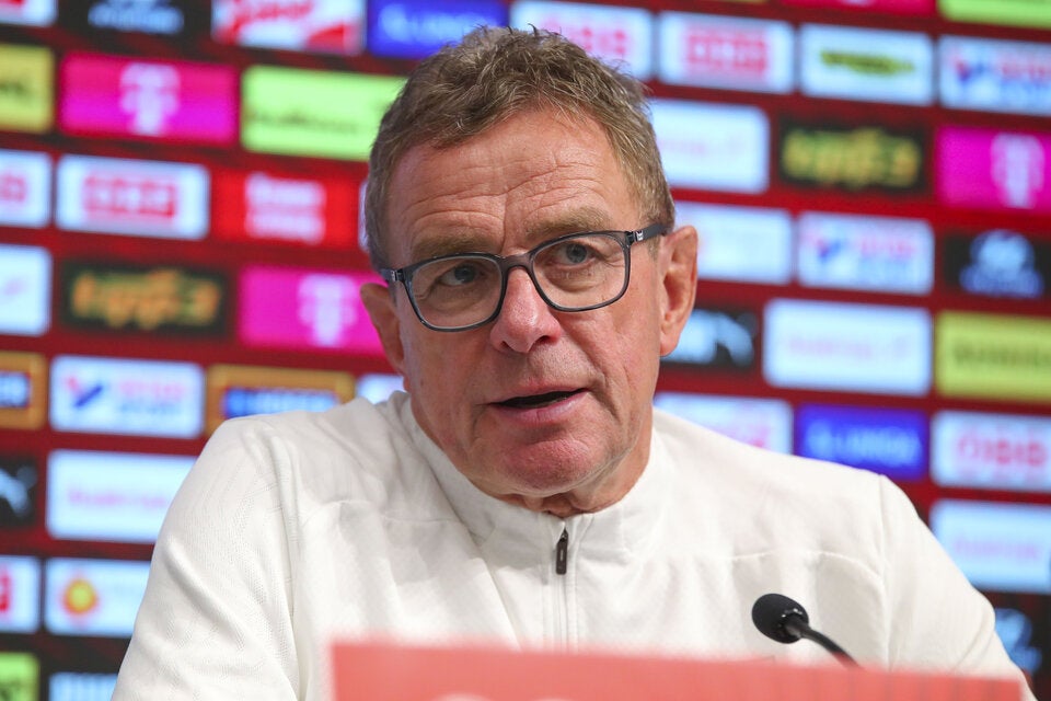 FRÖNK über unsere neue WM-Hymne: „Will mich nicht an Fendrich messen!“