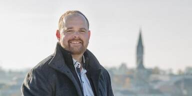 Aschach an der Steyr von schwarz auf rot umgef&auml;rbt