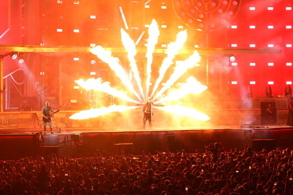 Rammstein zündelten in Kärnten mit Penis-Kanone & Fritzl-Song