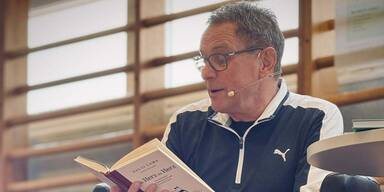 Teamchef Rangnick trotzt ÖFB-Chaos mit Buchlesung