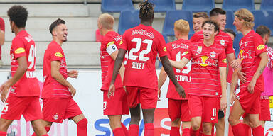Salzburg triumphiert &uuml;ber starke Pacult-Elf