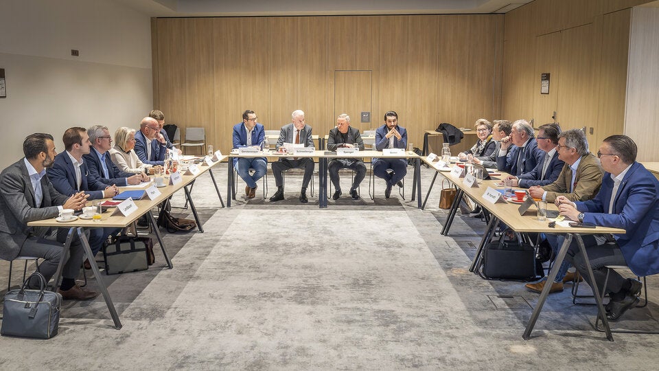 Klausur der bunten Stadtregierung mit Bürgermeister Klaus Schneeberger, Zweiter Vizebürgermeister Rainer Spenger, Stadtrat Philipp Gerstenmayer und Gemeinderat Kanber Demir.