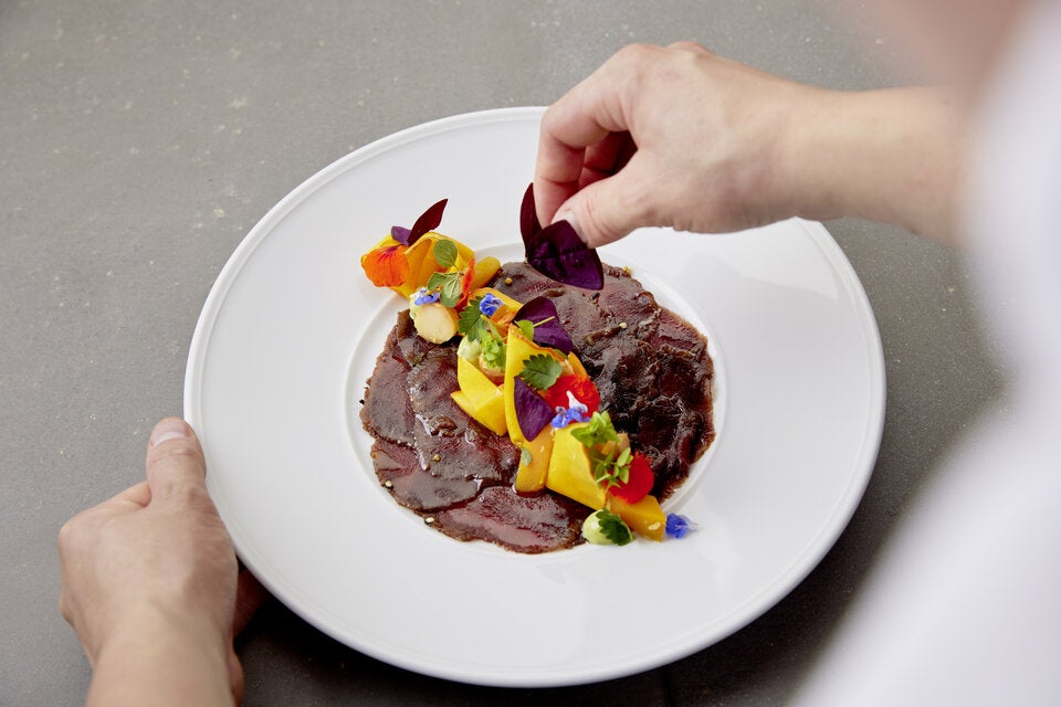 Festliches Weihnachtsmenü vom Kitzbühler Traditionshotel Tennerhof