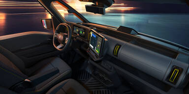 Digital vernetzt und ergonomisch gestaltet – das Fahrerumfeld des E-Trafic verbindet Arbeitsalltag mit modernem Komfort.&nbsp;