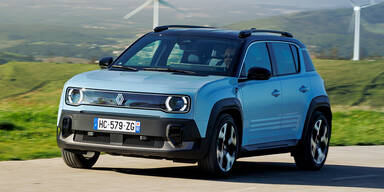 Renault 4 E-Tech: Subkompakter Praktiker, elektrisch (auf)geladen
