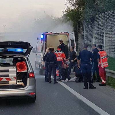 Patient setzt Rettungsauto in Brand