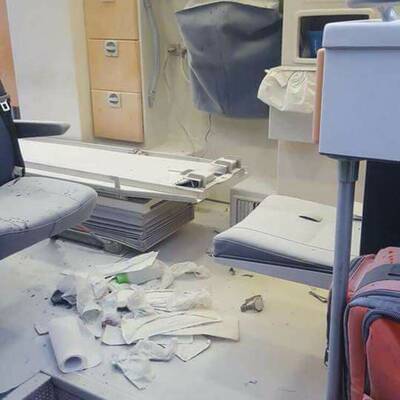 Patient setzt Rettungsauto in Brand