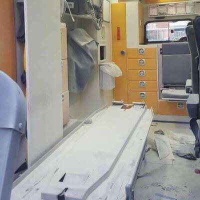 Patient setzt Rettungsauto in Brand