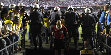 Finale nach Tumulten abgebrochen