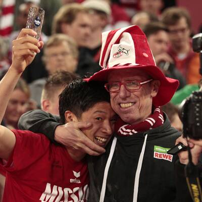 So wild feiert Stöger-Klub Köln den Aufstieg